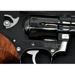 Revolver Korth Classic 4" 357 Mag Poli Noir
