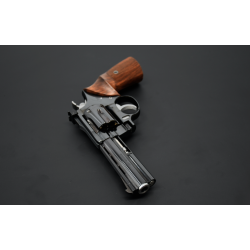 Revolver Korth Classic 357 Mag 4" Poli Noir