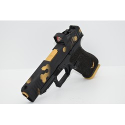 Glock 48 Shield Custom - Gold Black Hexa